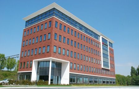 здание корпорации Kyocera.jpg